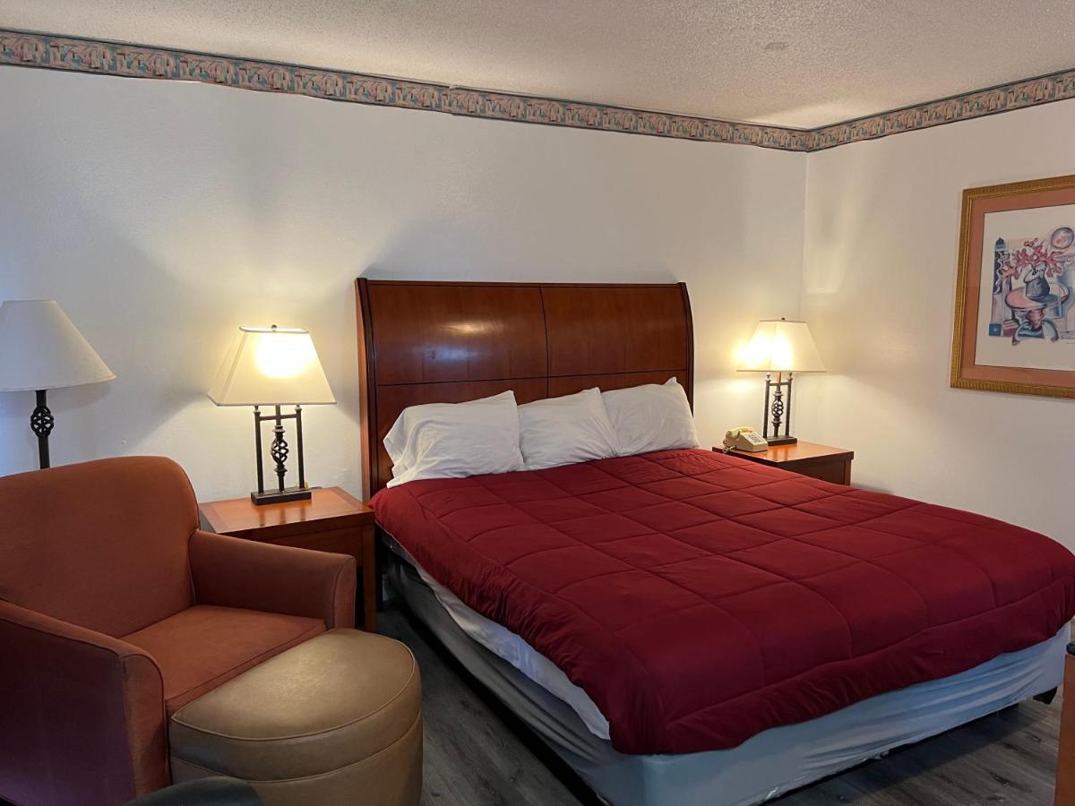 American Inn - 佩里斯 外观 照片